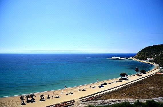 Albouro Seafront Apartments